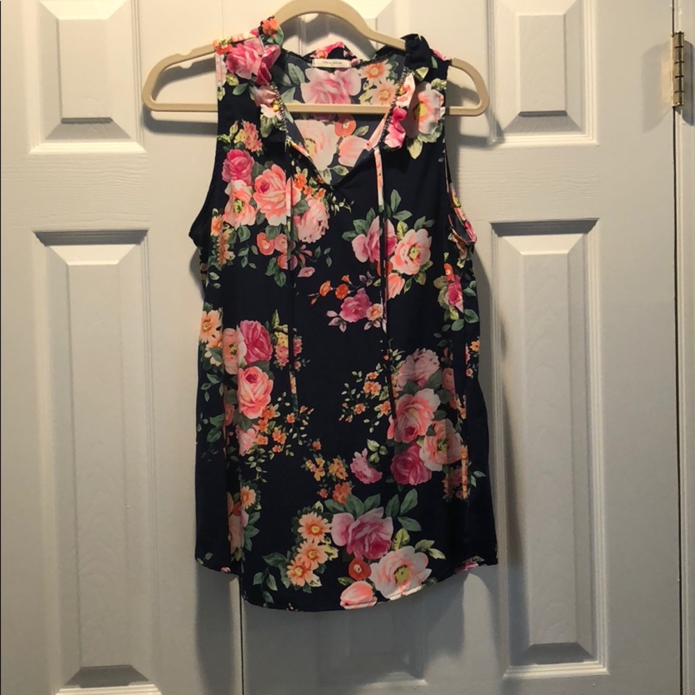 NWOT blue floral blouse - 12 pm by Mon Ami